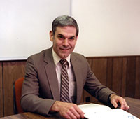 Dr. Roger Kline